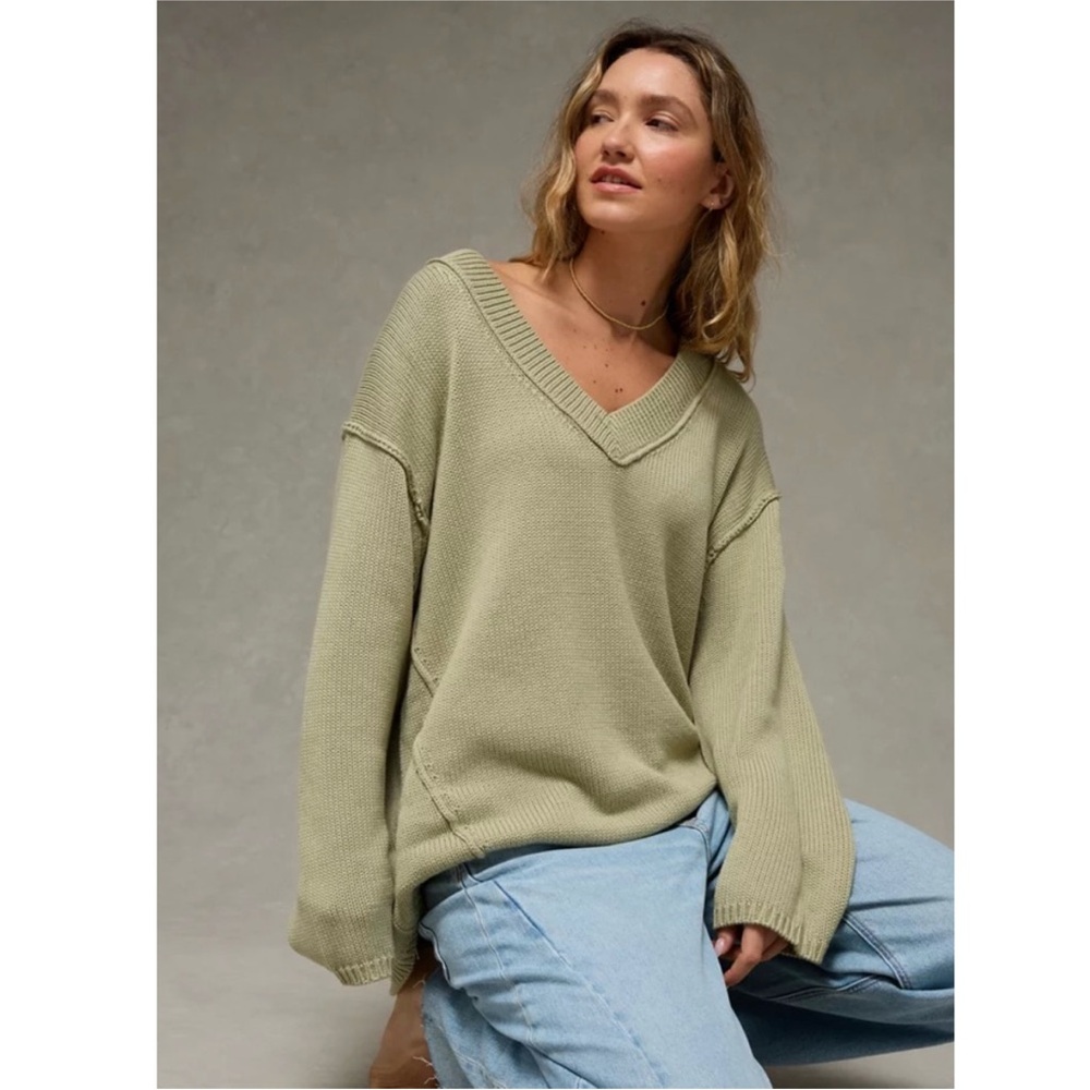 American Eagle Big Hug Chunky Knit V-Neck Pullover Oversized Sweater Green XS